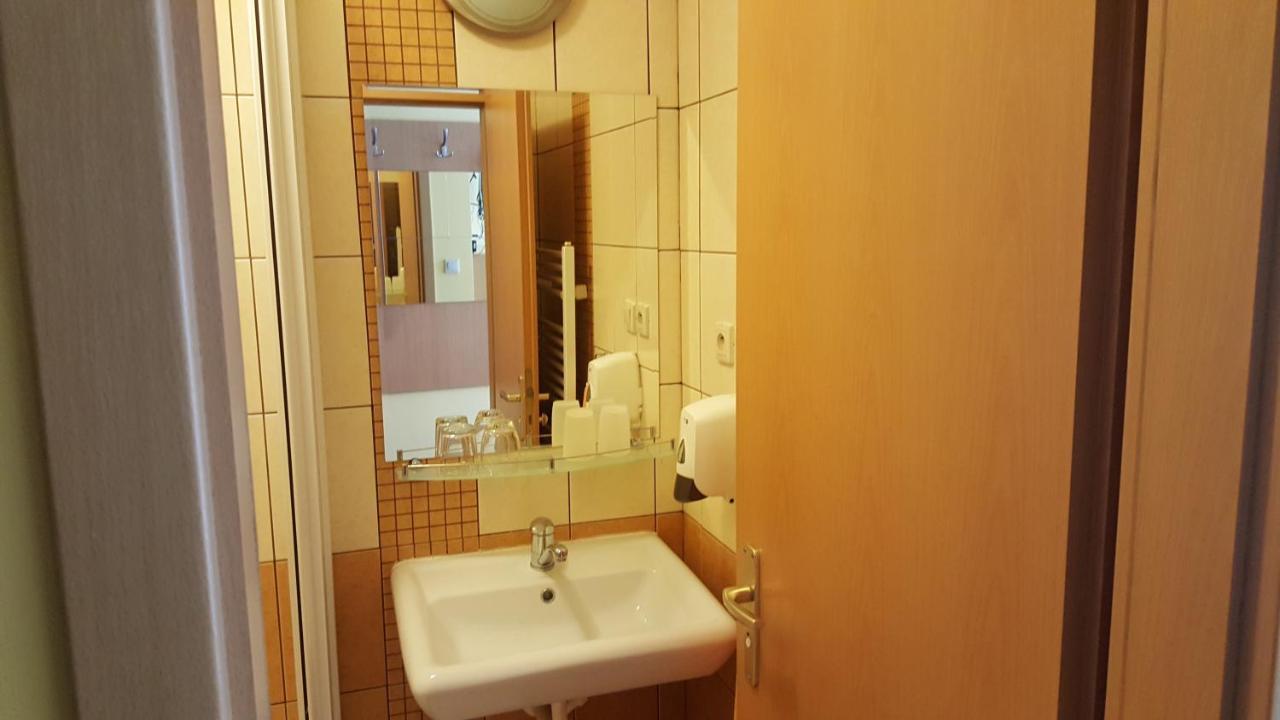 Bed and Breakfast Lehár panzió Komárno Exterior foto